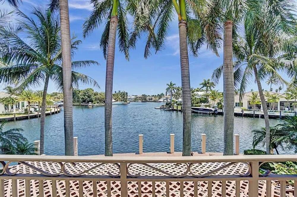 Photo of Others in Lighthouse Point