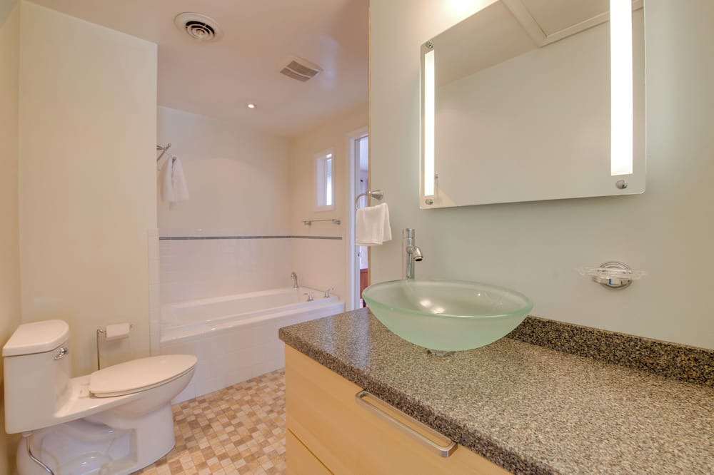 Photo of Bathroom in Lottsburg