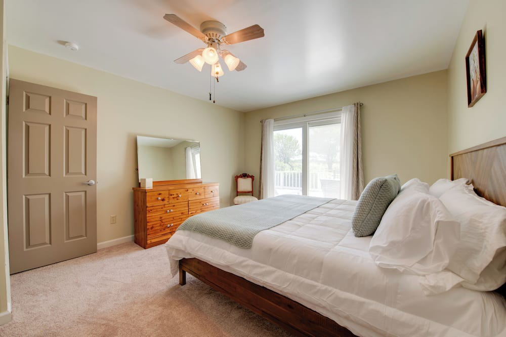 Photo of Bedroom in Lottsburg