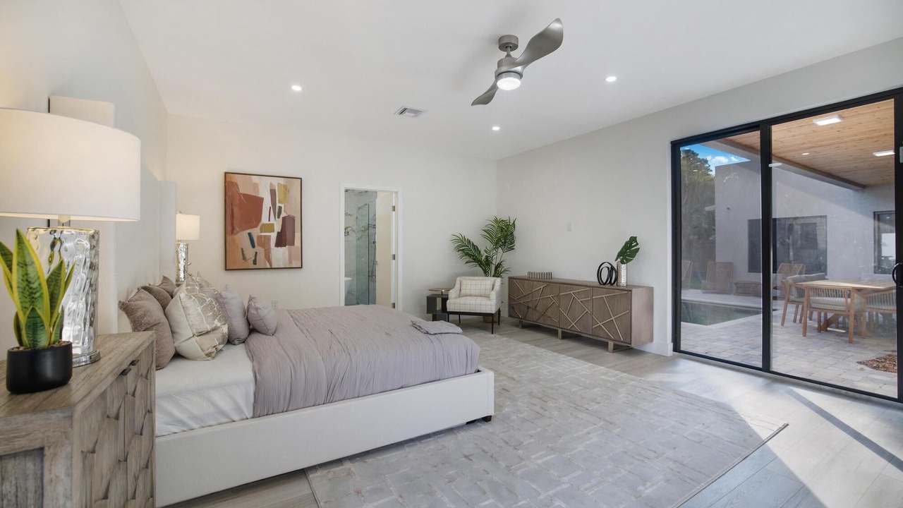 Photo of Others in Poinsettia Heights