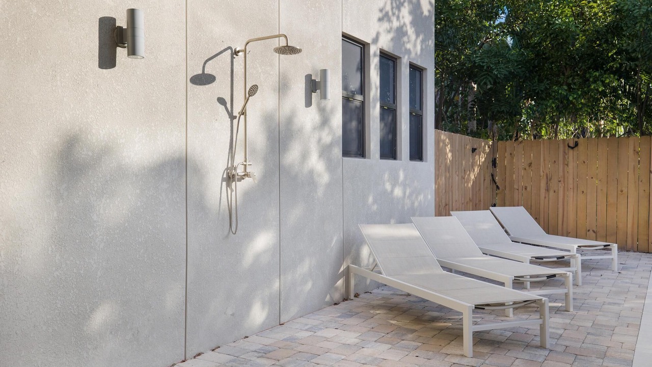 Photo of Outdoor in Poinsettia Heights