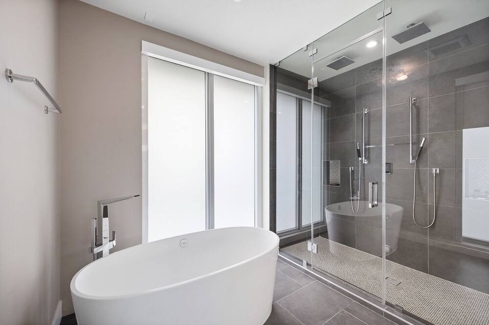 Photo of Bathroom in Southwest Ranches