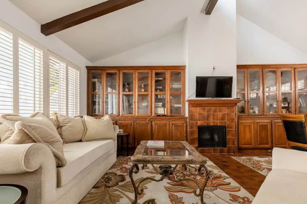 Photo of Livingroom in The Flats