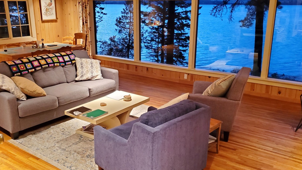 Photo of Livingroom in Big Arm