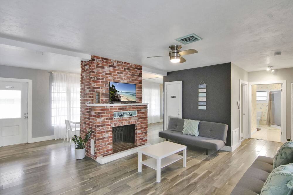 Photo of Livingroom in Tarpon River