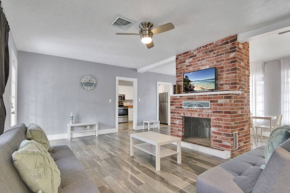 Photo of Livingroom in Tarpon River