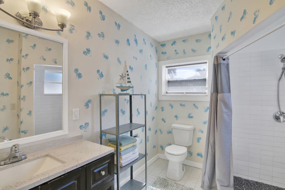 Photo of Bathroom in Tarpon River
