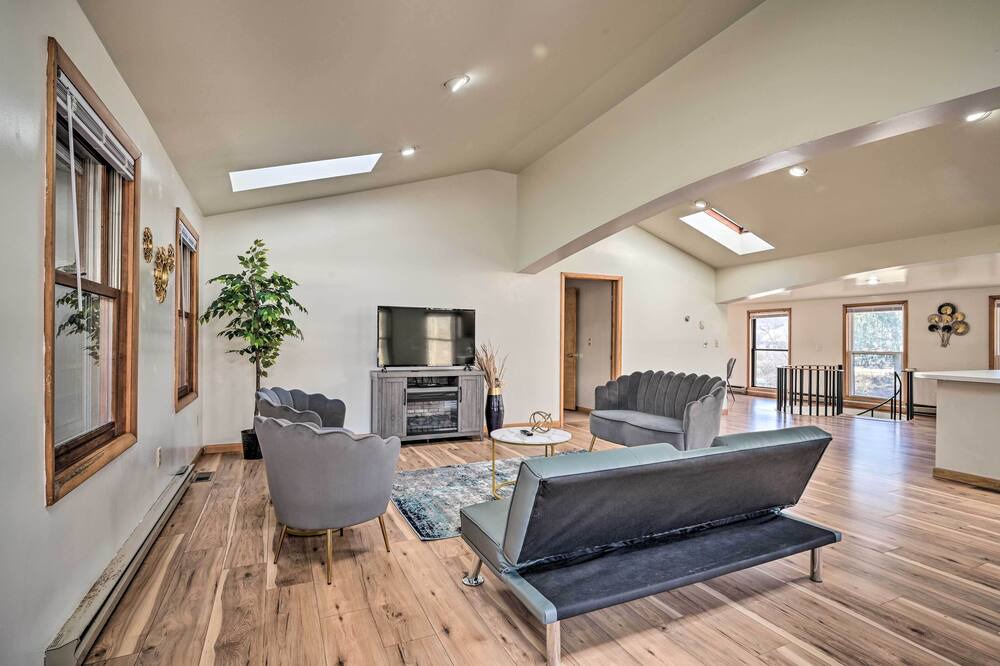 Photo of Livingroom in Friendsville