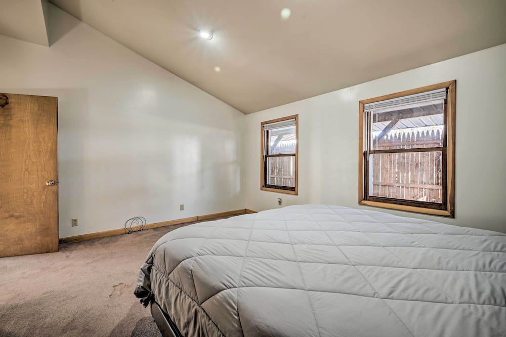 Photo of Bedroom in Friendsville