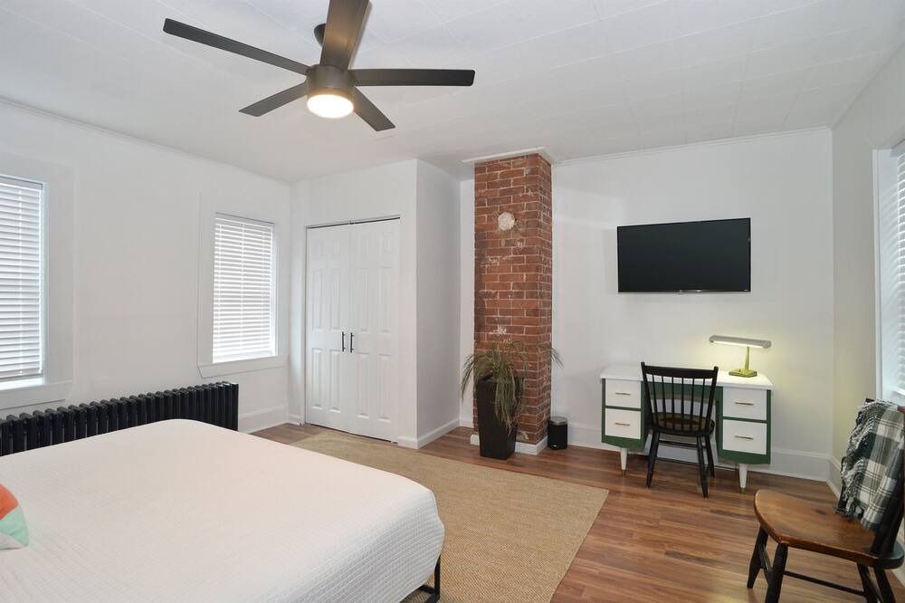 Photo of Bedroom in Sewickley