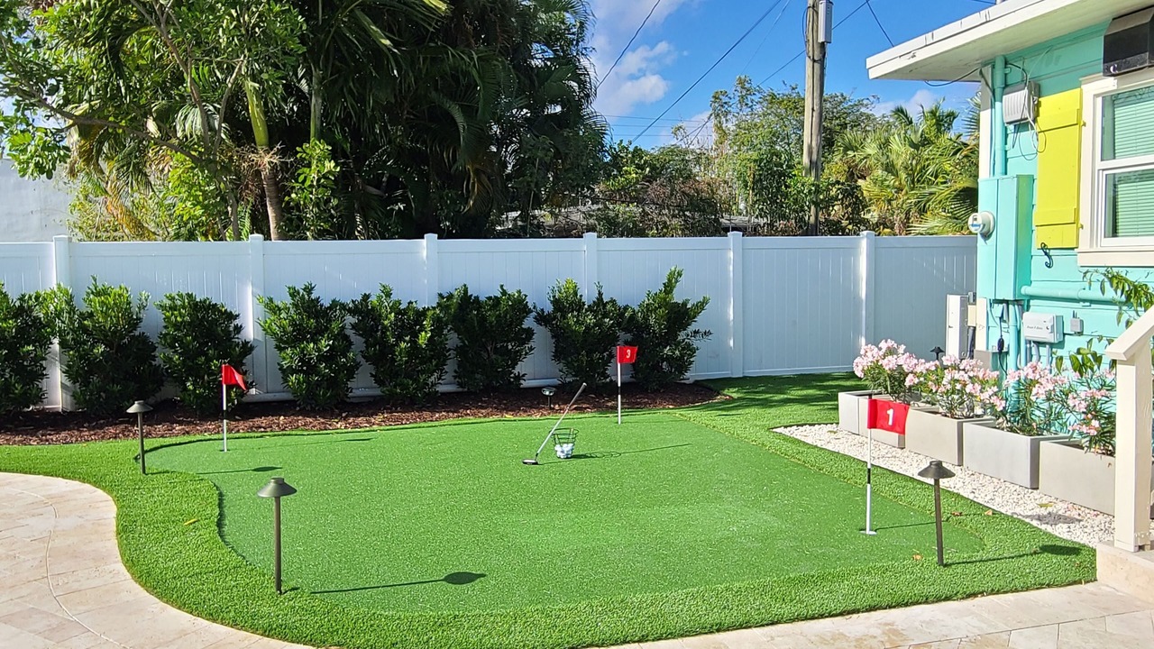 Photo of Outdoor in Middle River Terrace