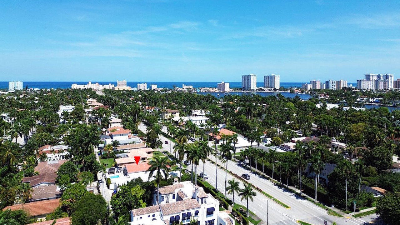 Photo of Outdoor in Hollywood Lakes