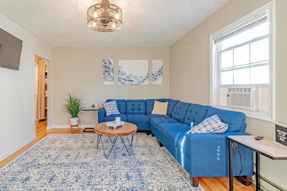 Photo of Livingroom in Piney Point