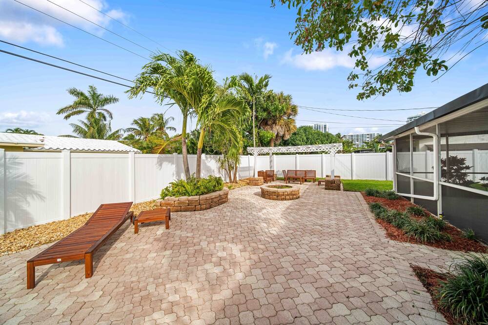 Photo of Outdoor in Bel Air