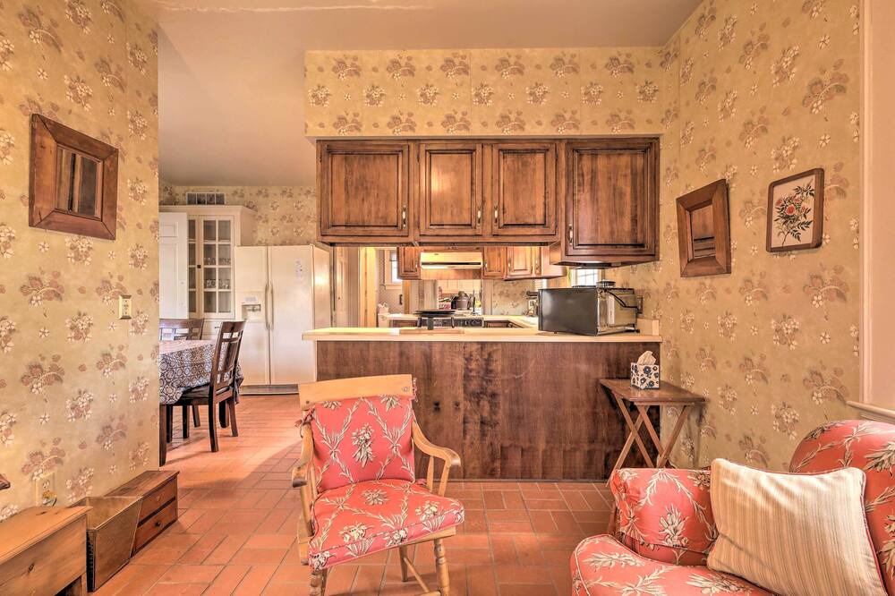 Photo of Livingroom in Salisbury