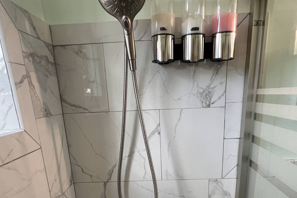 Photo of Bathroom in Wilton Manors