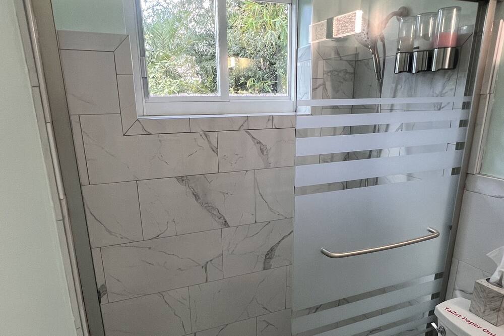 Photo of Bathroom in Wilton Manors