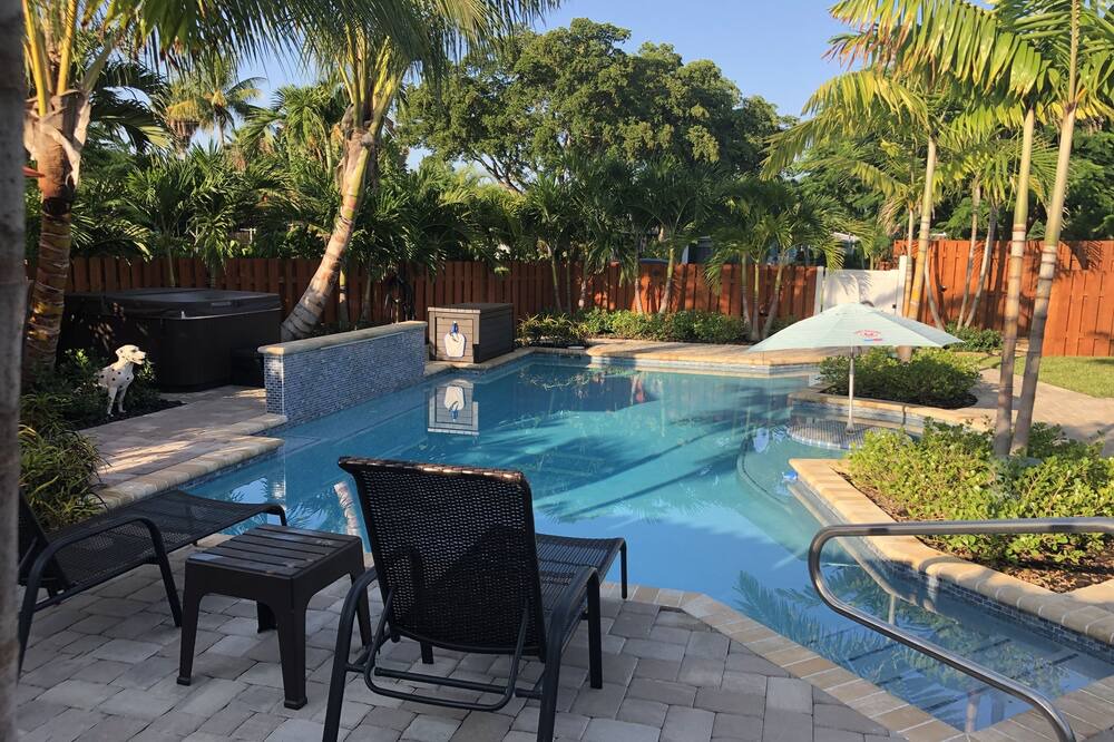 Photo of Outdoor in Wilton Manors