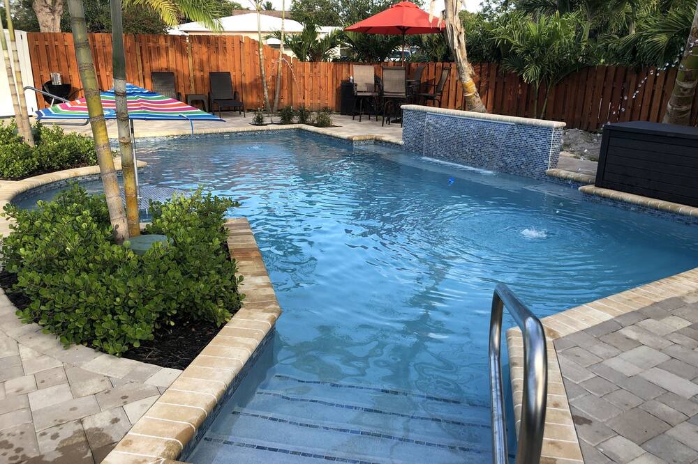 Photo of Outdoor in Wilton Manors