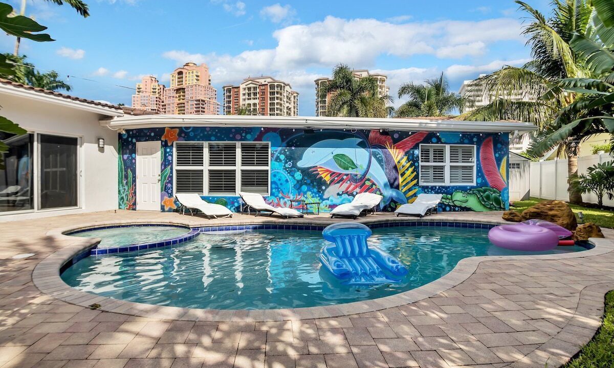 Photo of Outdoor in Dolphin Isles