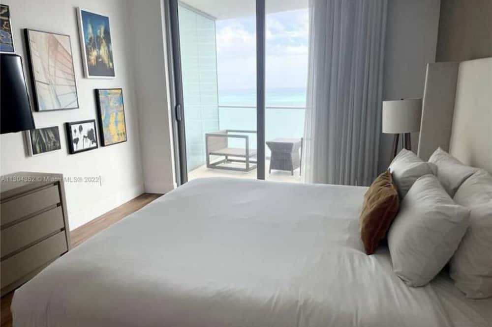 Photo of Bedroom in Hollywood