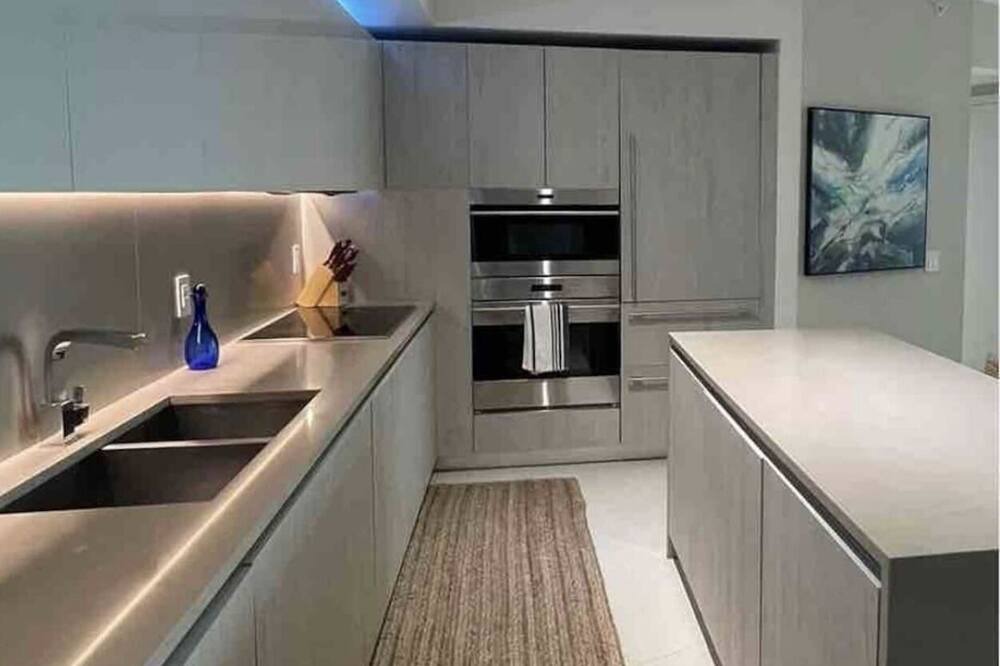 Photo of Kitchen in Hallandale Beach