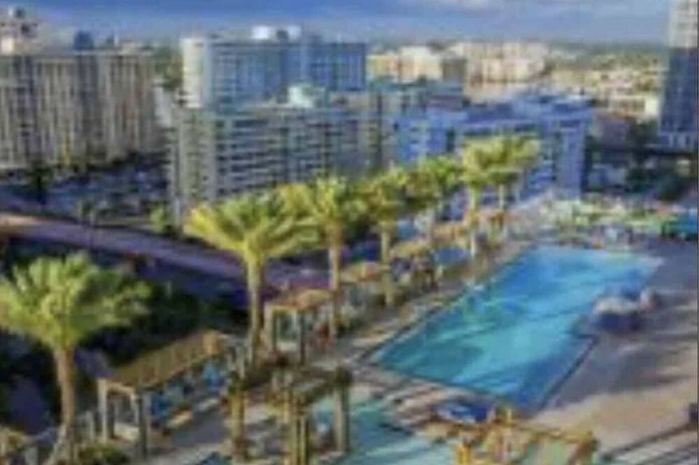 Photo of Outdoor in Hallandale Beach