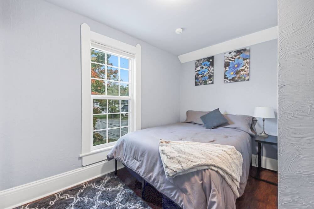 Photo of Bedroom in Willoughby