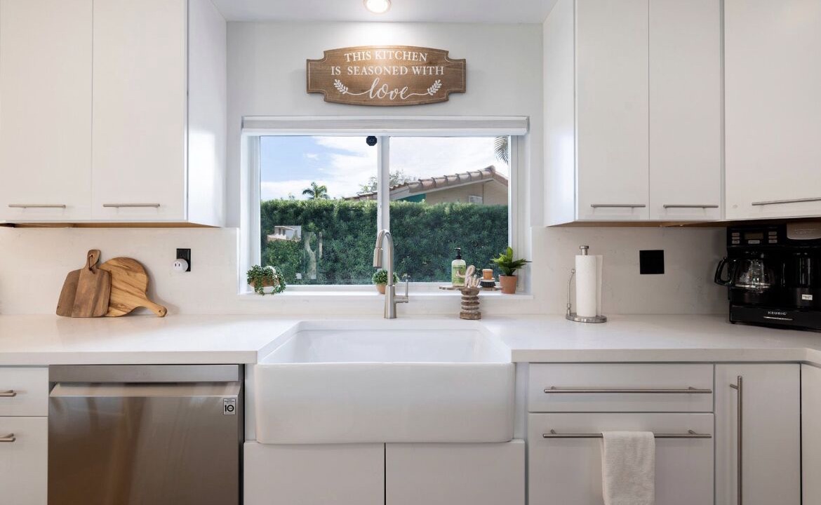 Photo of Kitchen in Lauderdale-by-the-Sea