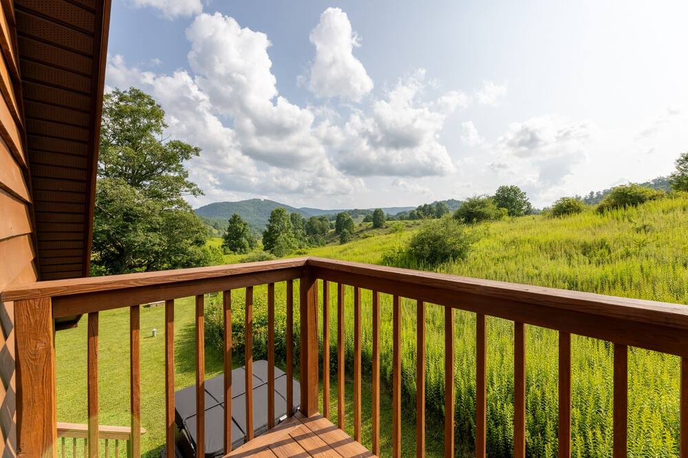 Photo of Patio Balcony in Mountain Base