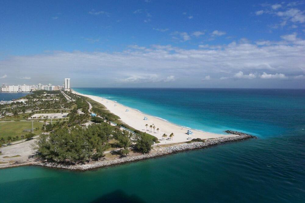 Photo of Others in Bay Harbor Islands