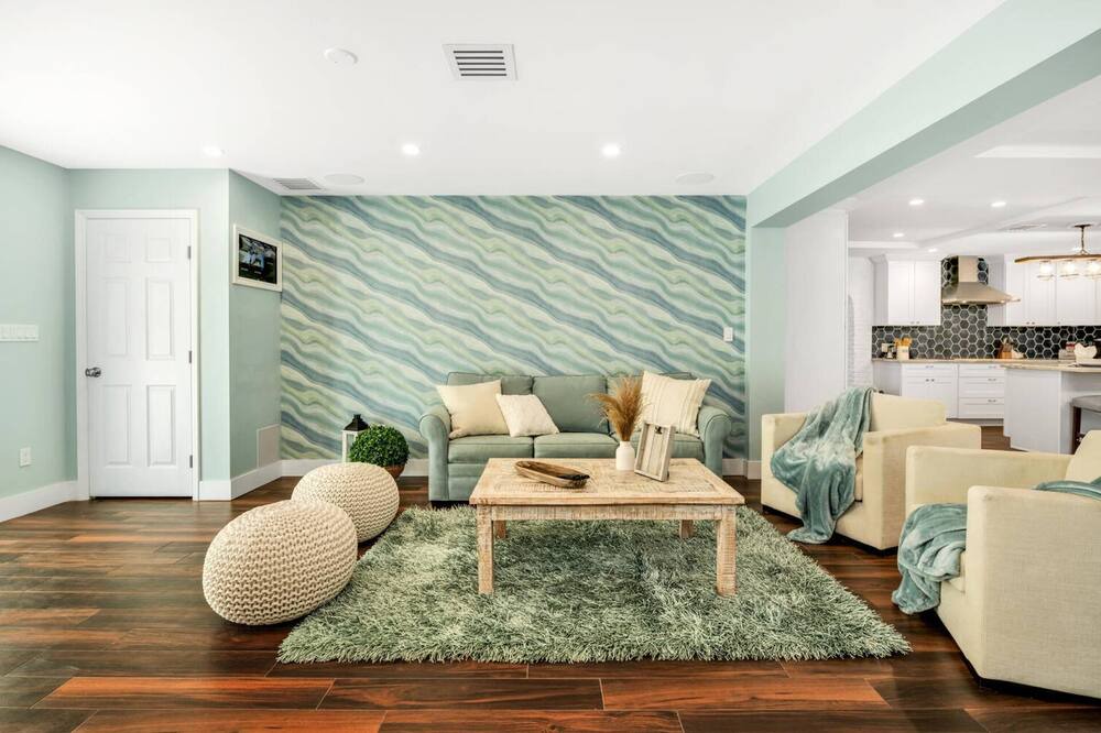Photo of Bedroom in River Oaks