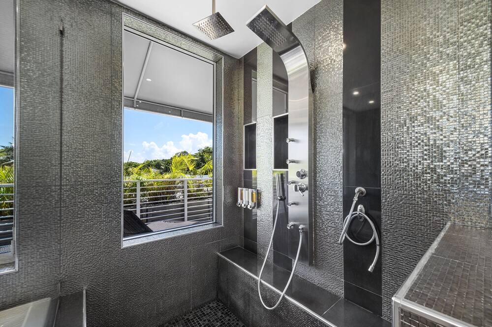 Photo of Bathroom in Tarpon River