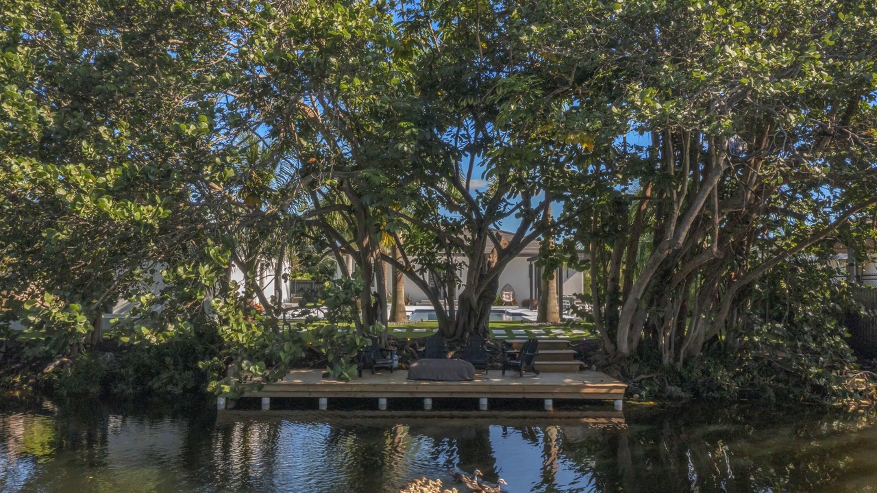 Photo of Patio Balcony in Golden Glades