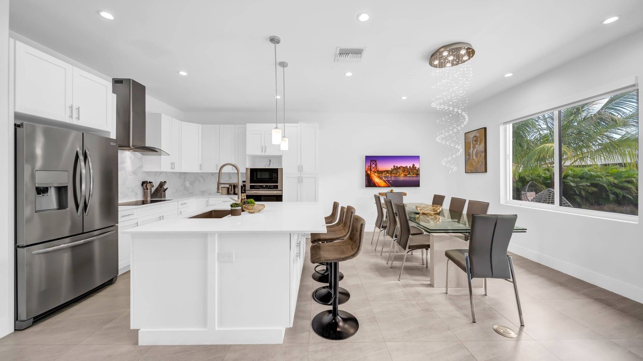 Photo of Kitchen in Golden Glades