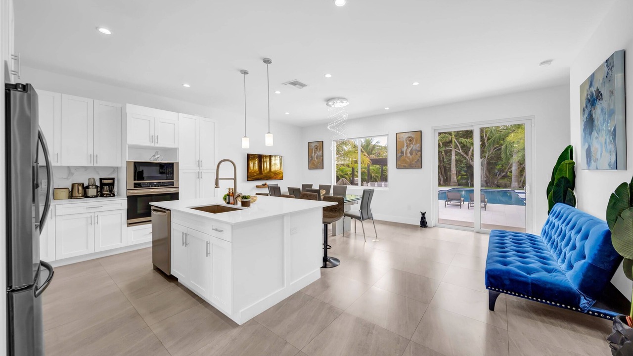 Photo of Kitchen in Golden Glades