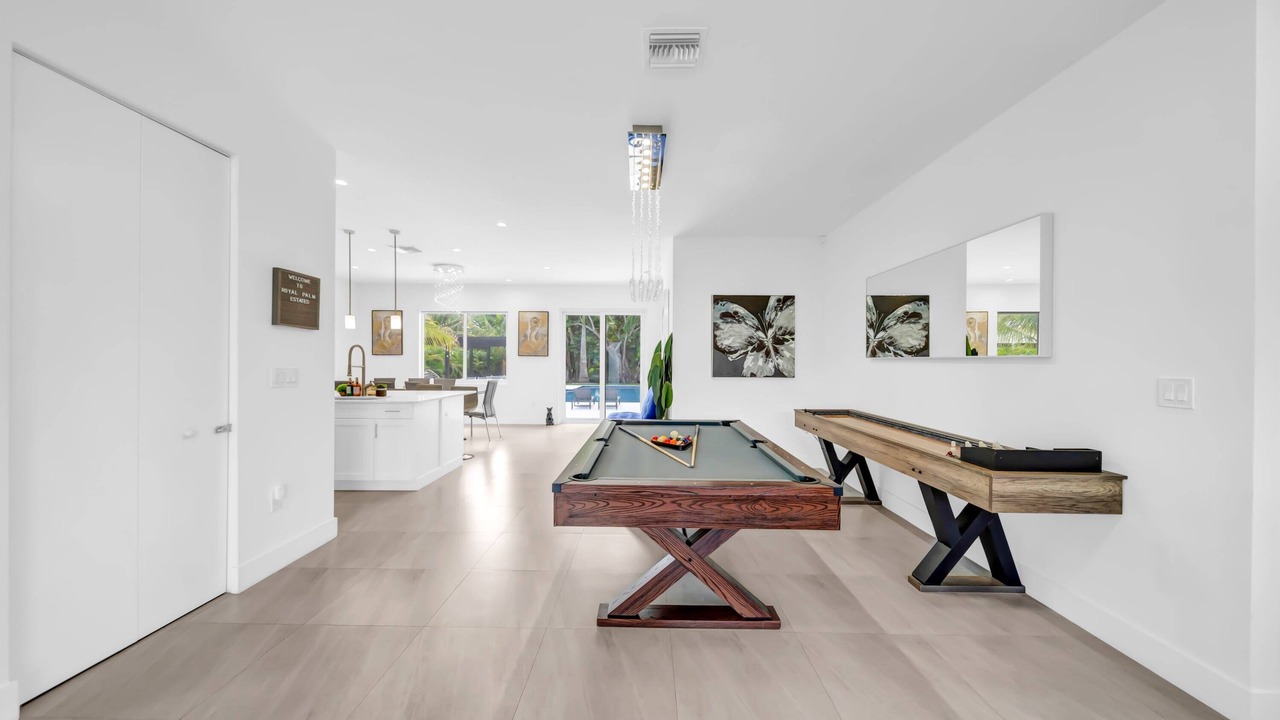 Photo of Bedroom in Golden Glades