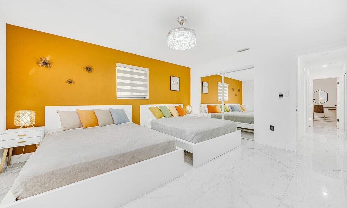 Photo of Others in Golden Glades