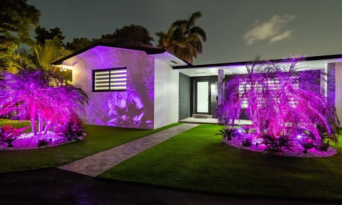Photo of Outdoor in Golden Glades