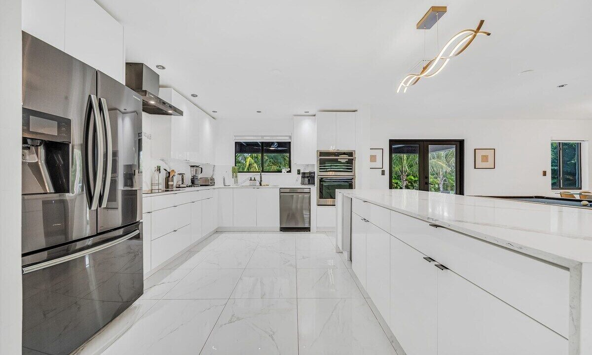Photo of Kitchen in Golden Glades