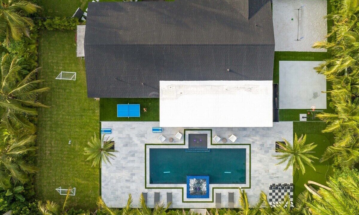Photo of Outdoor in Golden Glades