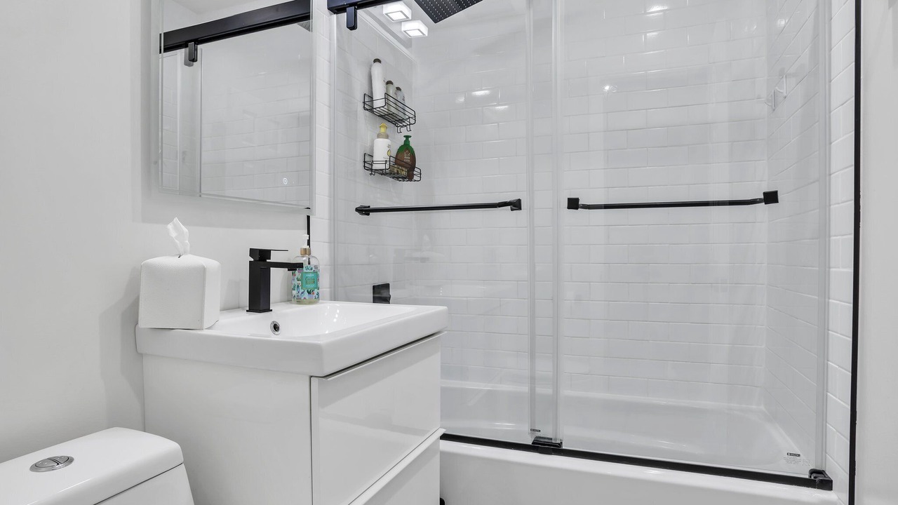 Photo of Bathroom in Citrus Isles