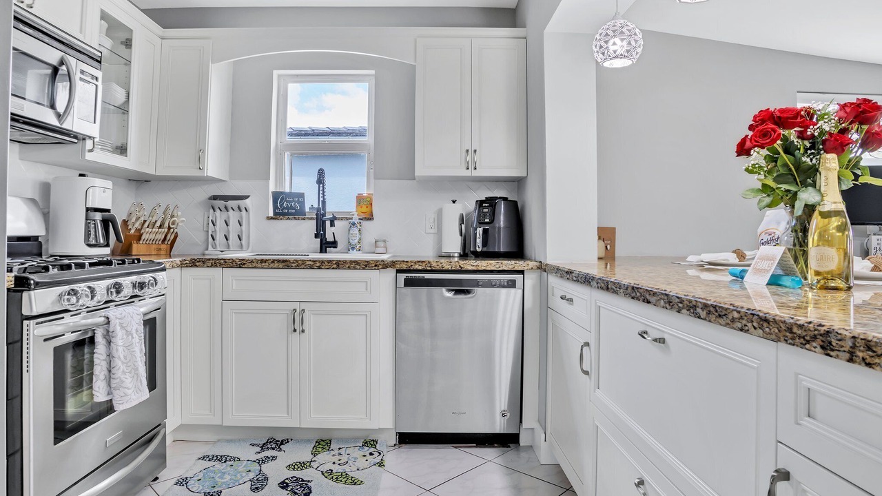 Photo of Kitchen in Citrus Isles