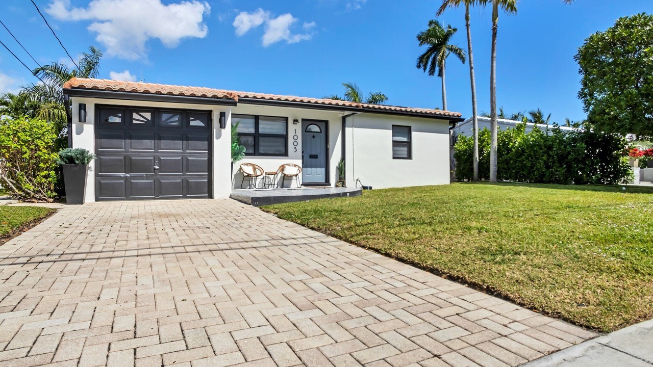 Photo of Outdoor in Citrus Isles