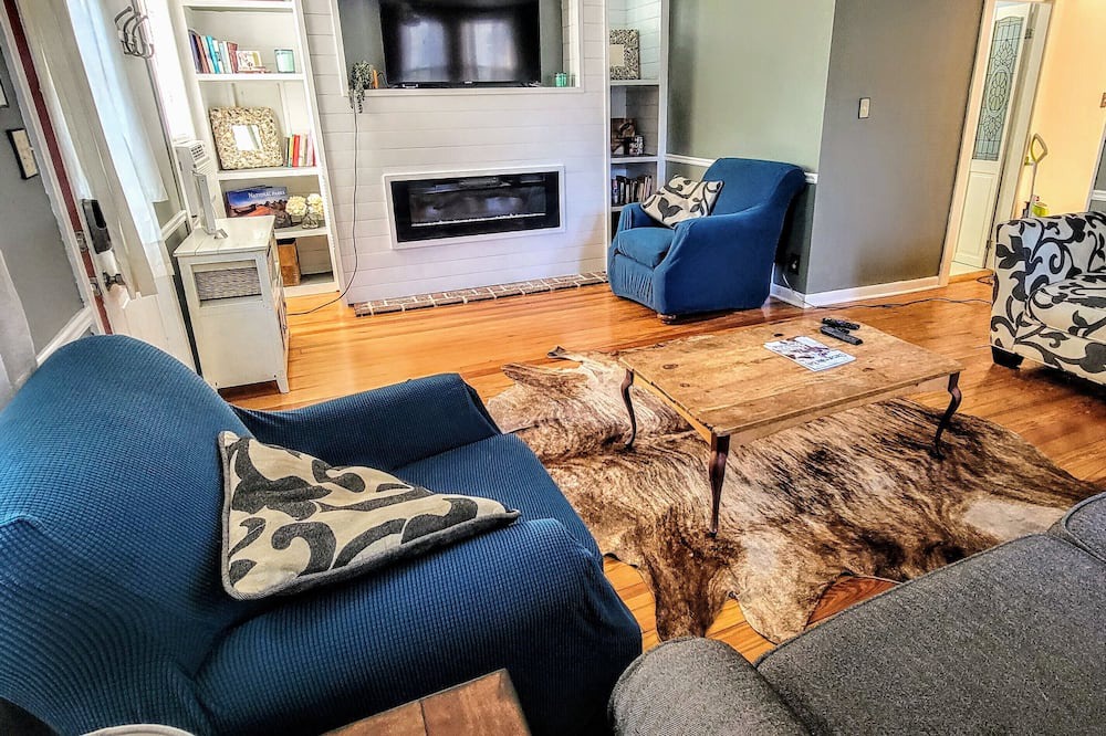 Photo of Livingroom in North Beach