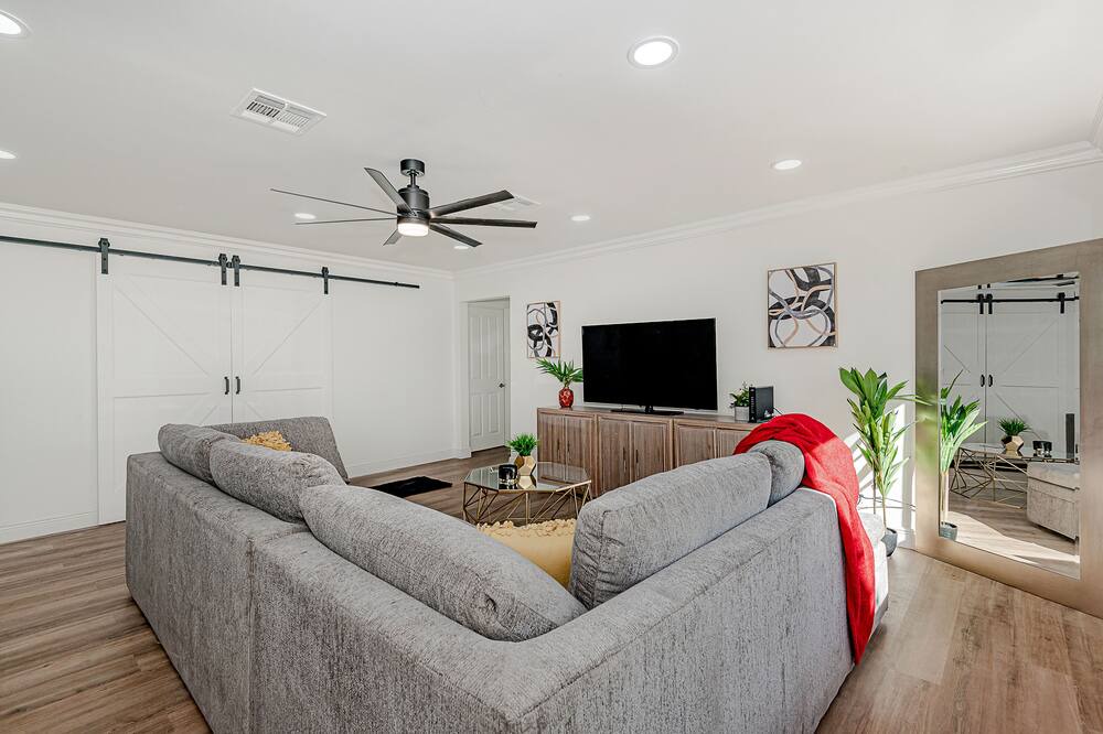 Photo of Bedroom in Cypress Point