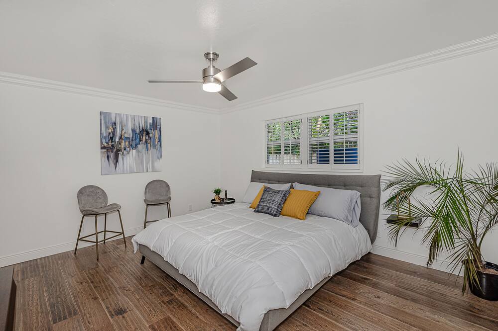 Photo of Bedroom in Cypress Point