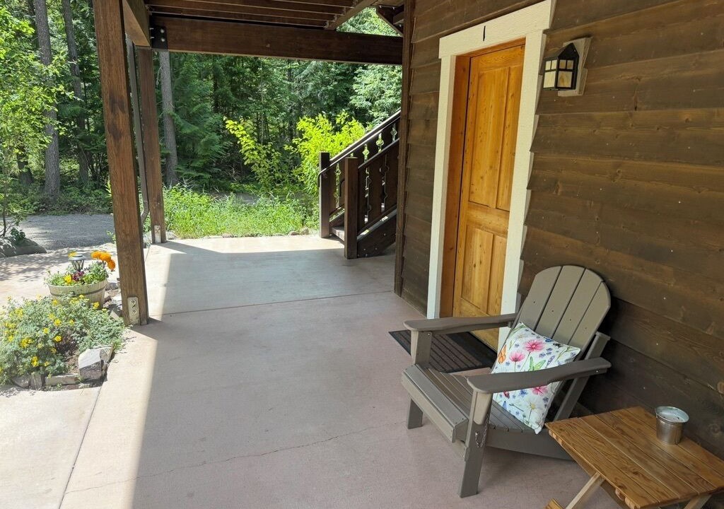 Photo of Bedroom in West Glacier