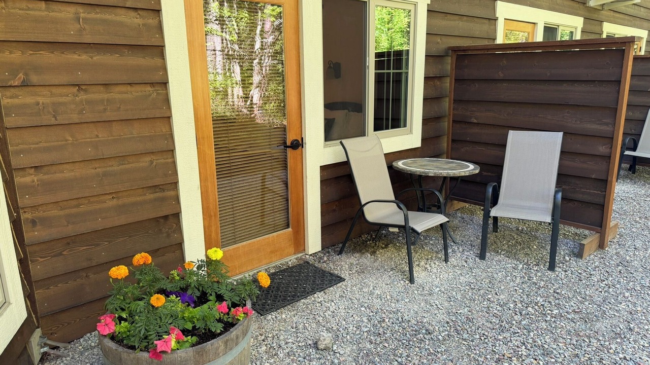 Photo of Bedroom in West Glacier