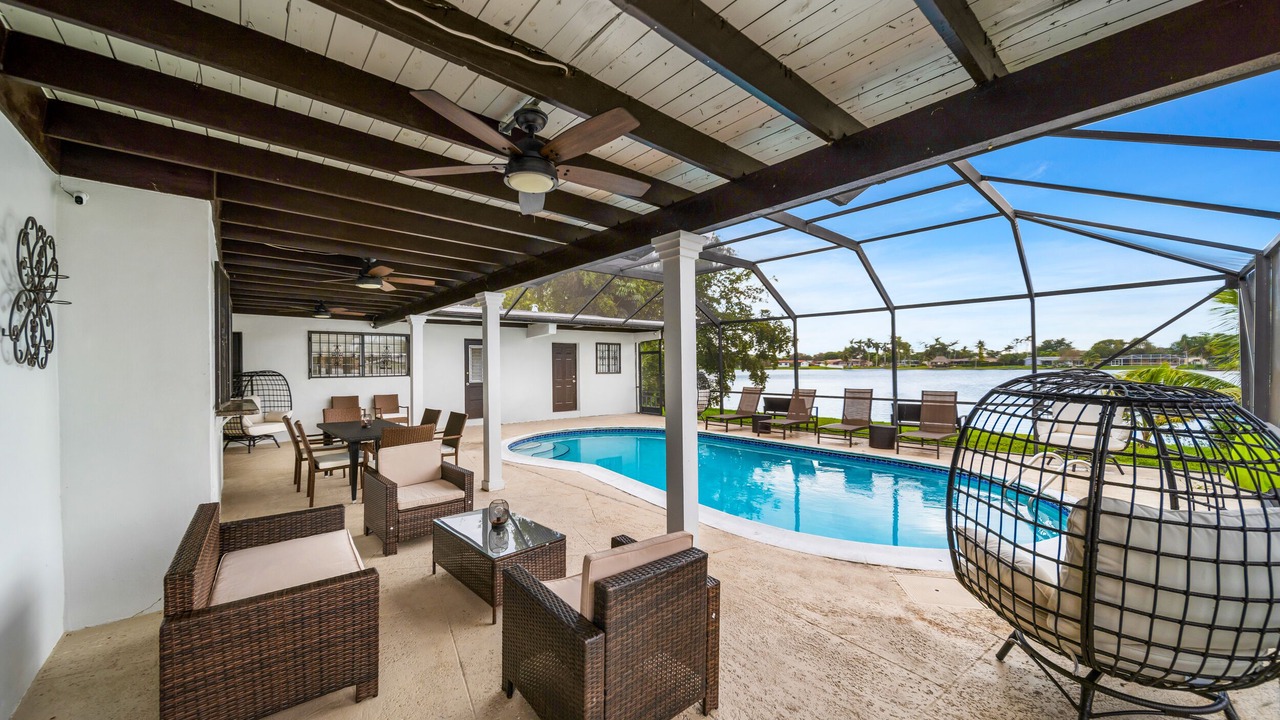 Photo of Outdoor in Pembroke Pines